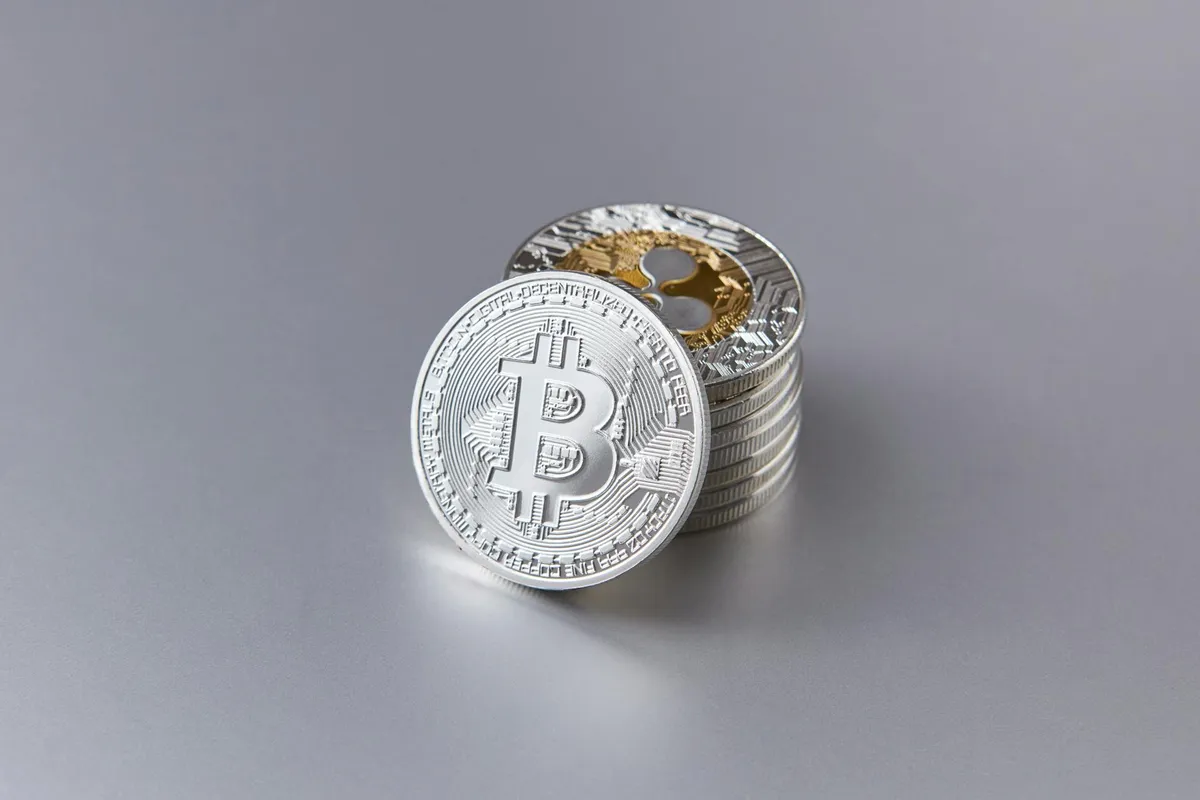 Digital currency price momentum indicator predicting cryptocurrency trends